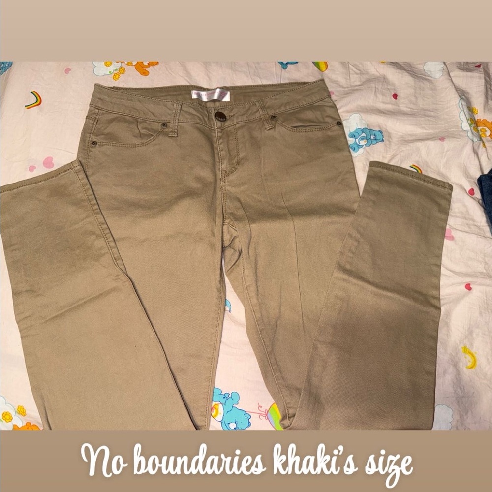 No Boundaries Tan Casual Pants